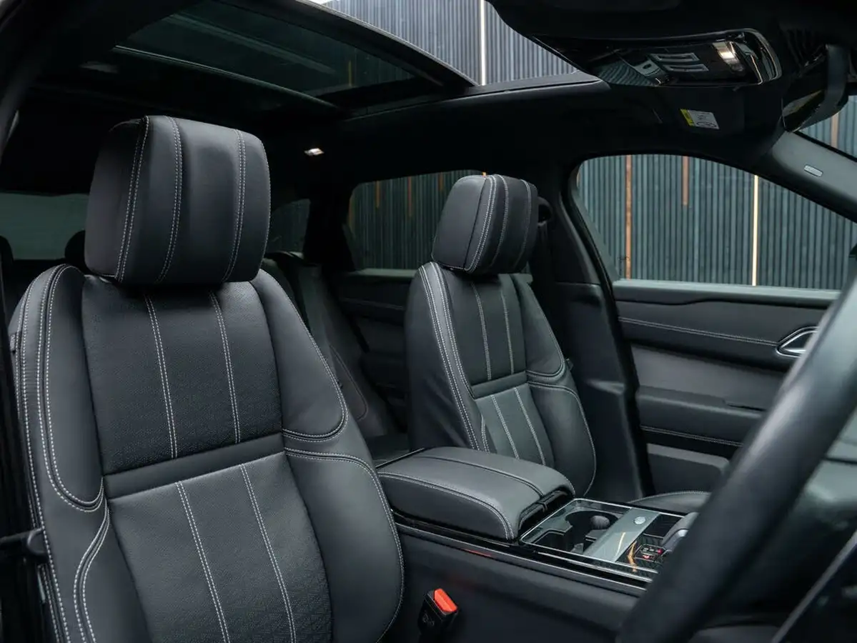 2022-land-rover-range-rover-velar-30-d300-r-dynamic-hse-big-1