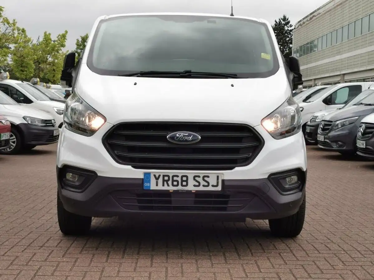 2018-ford-transit-custom-20tdci-320-l1h1-105pseu6-double-cab-in-van-big-1
