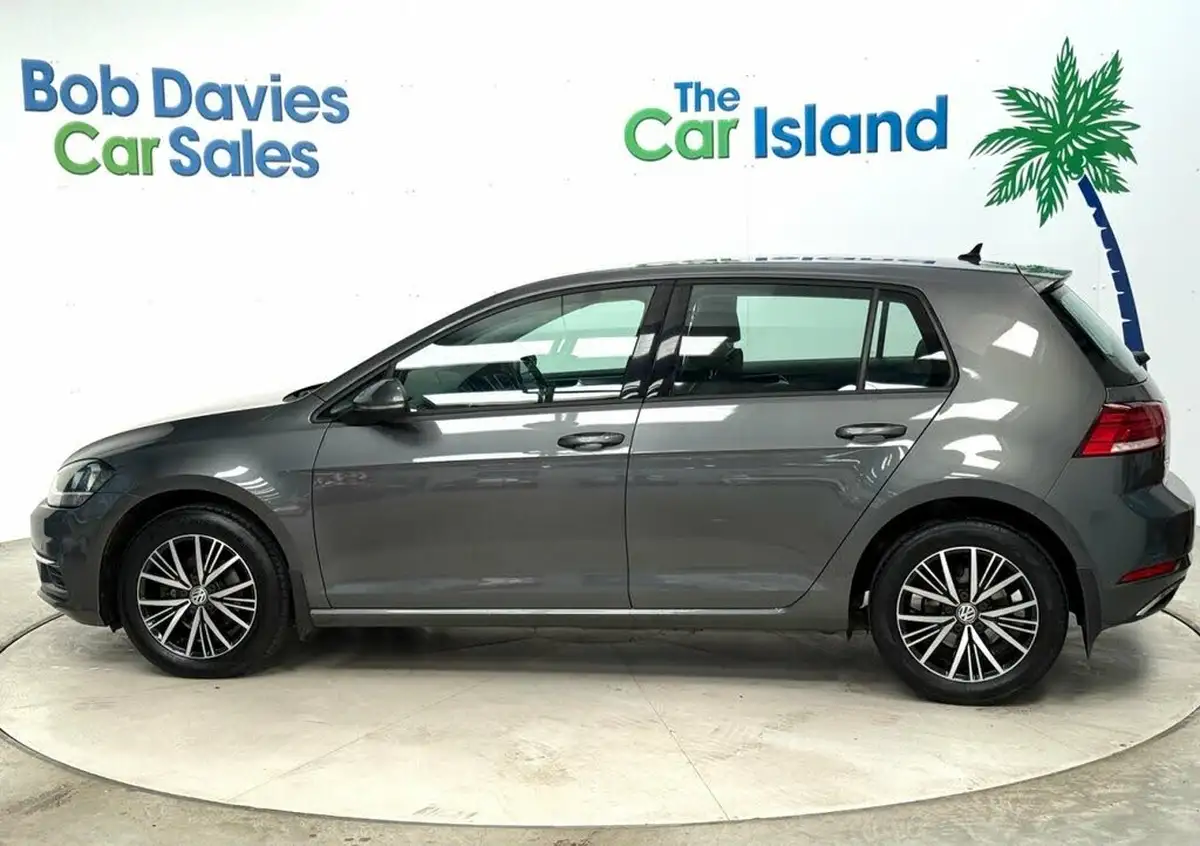 2018-volkswagen-golf-10-tsi-se-nav-110ps-ss-hatchback-5d-big-5