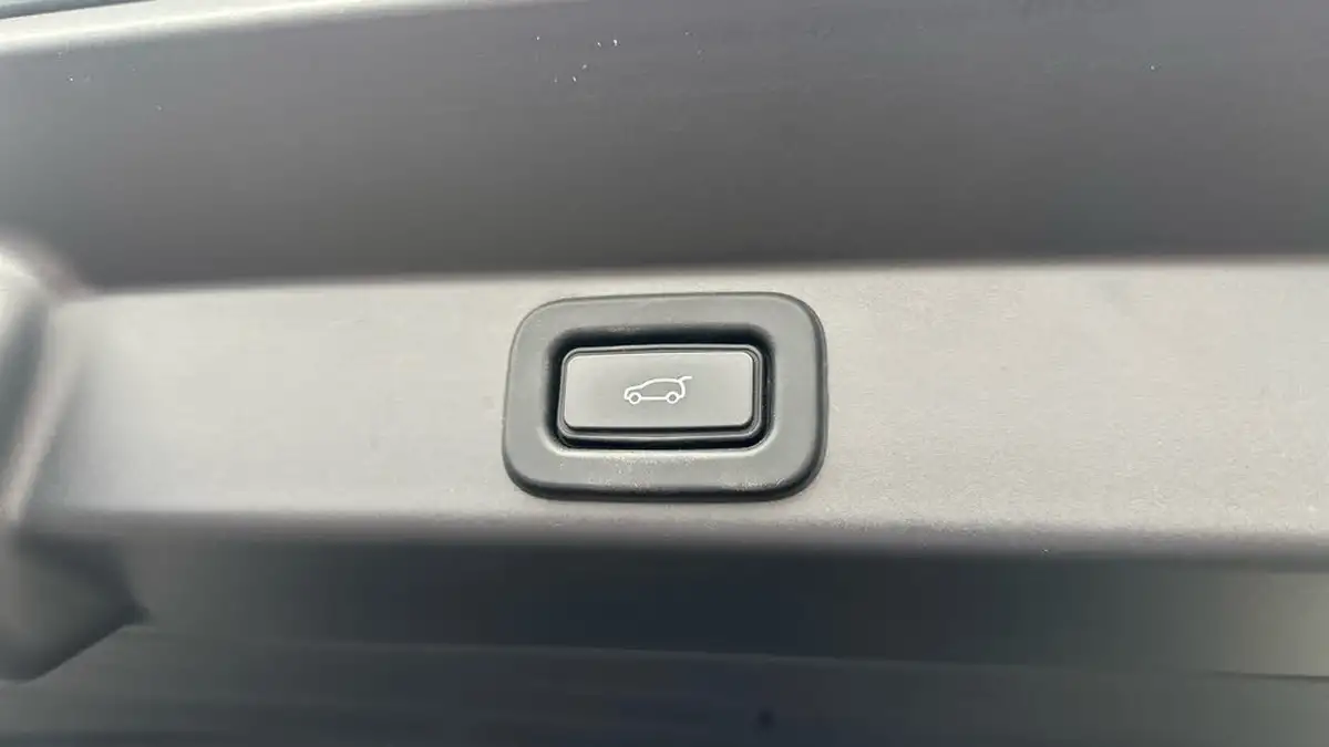2023-land-rover-range-rover-sport-30-p440e-se-big-24