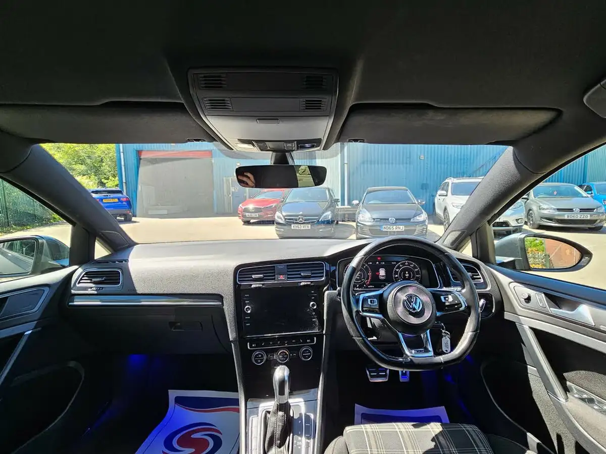 2018-volkswagen-golf-20tdi-gtd-hatchback-5d-dsg-big-13