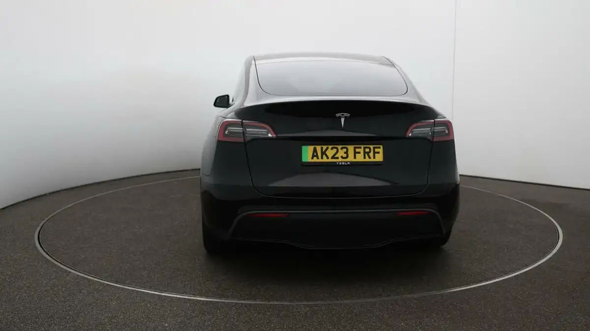 2023-tesla-model-y-e-rwd-big-54