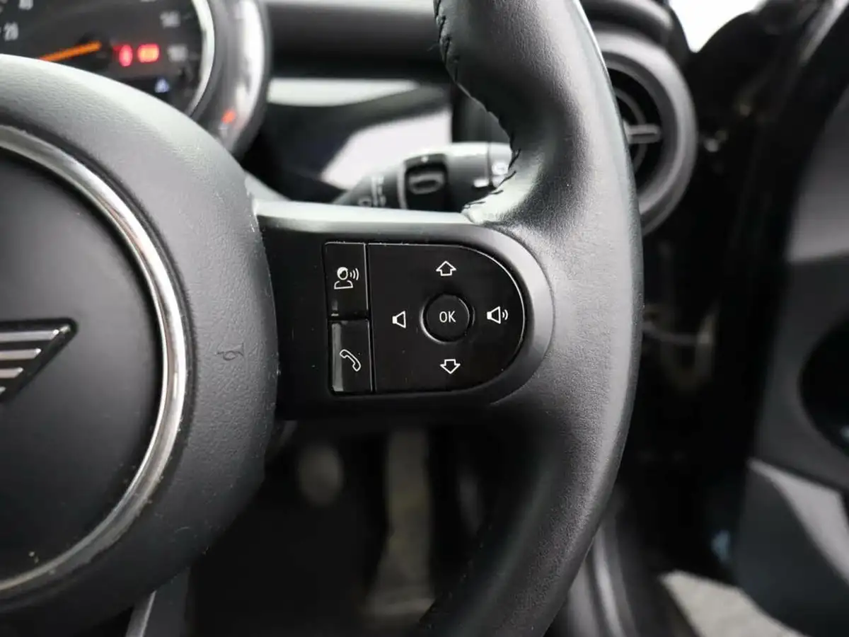 2022-mini-cooper-20-cooper-s-classic-hatchback-5d-big-33