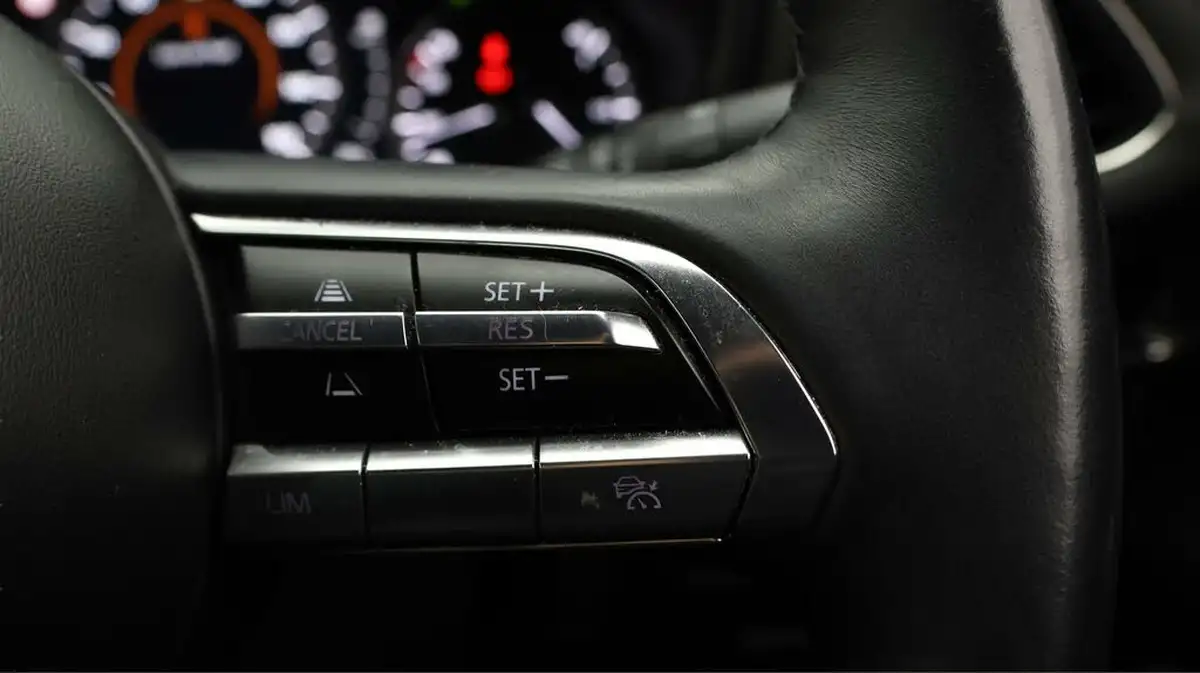 2021-mazda-mazda3-20-gt-sport-122ps-hatchback-5d-big-23