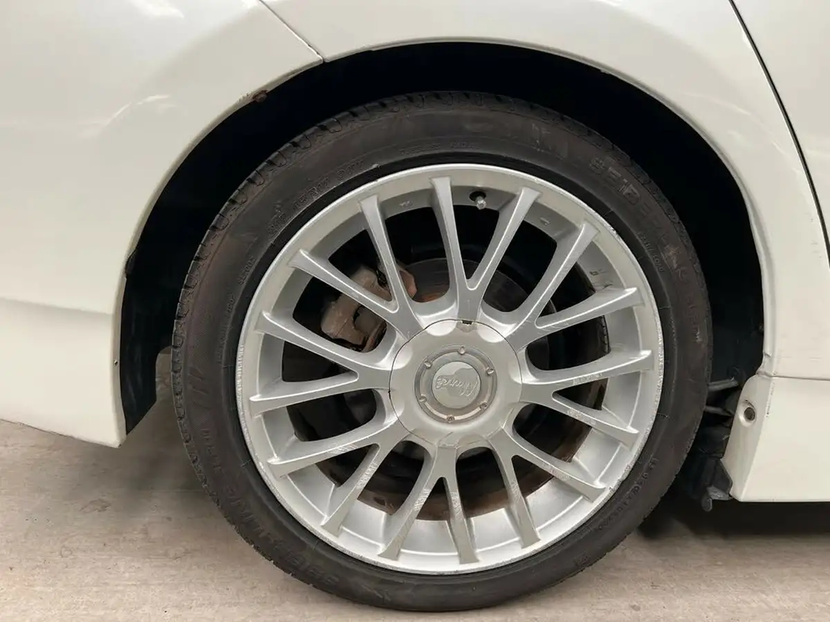 2010-toyota-prius-big-6