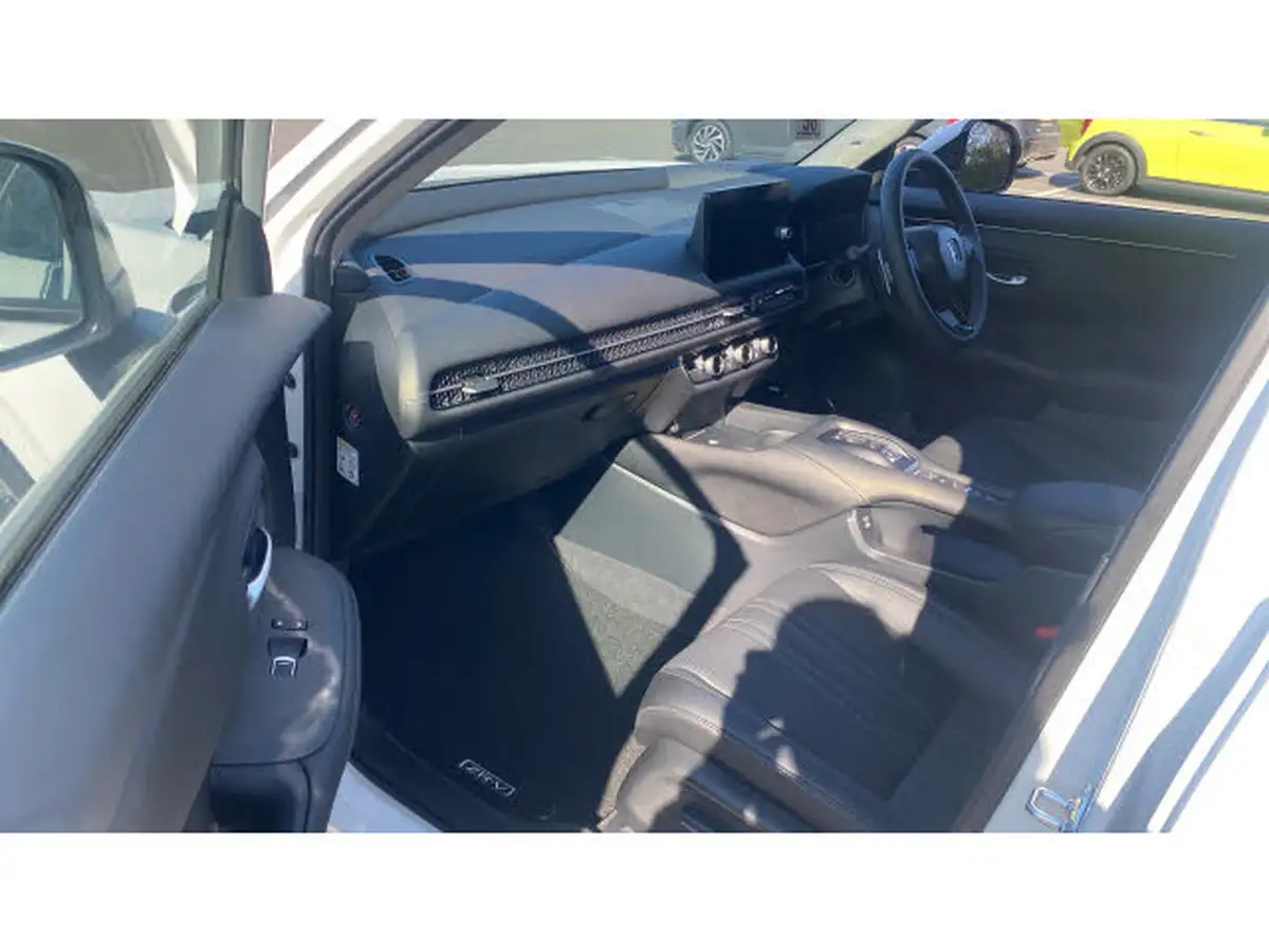 2025-honda-zr-v-20-i-mmd-advance-big-19