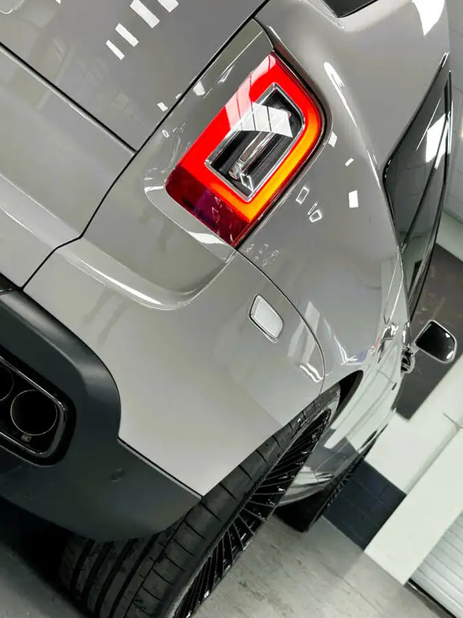 2023-rolls-royce-cullinan-675-black-badge-big-49