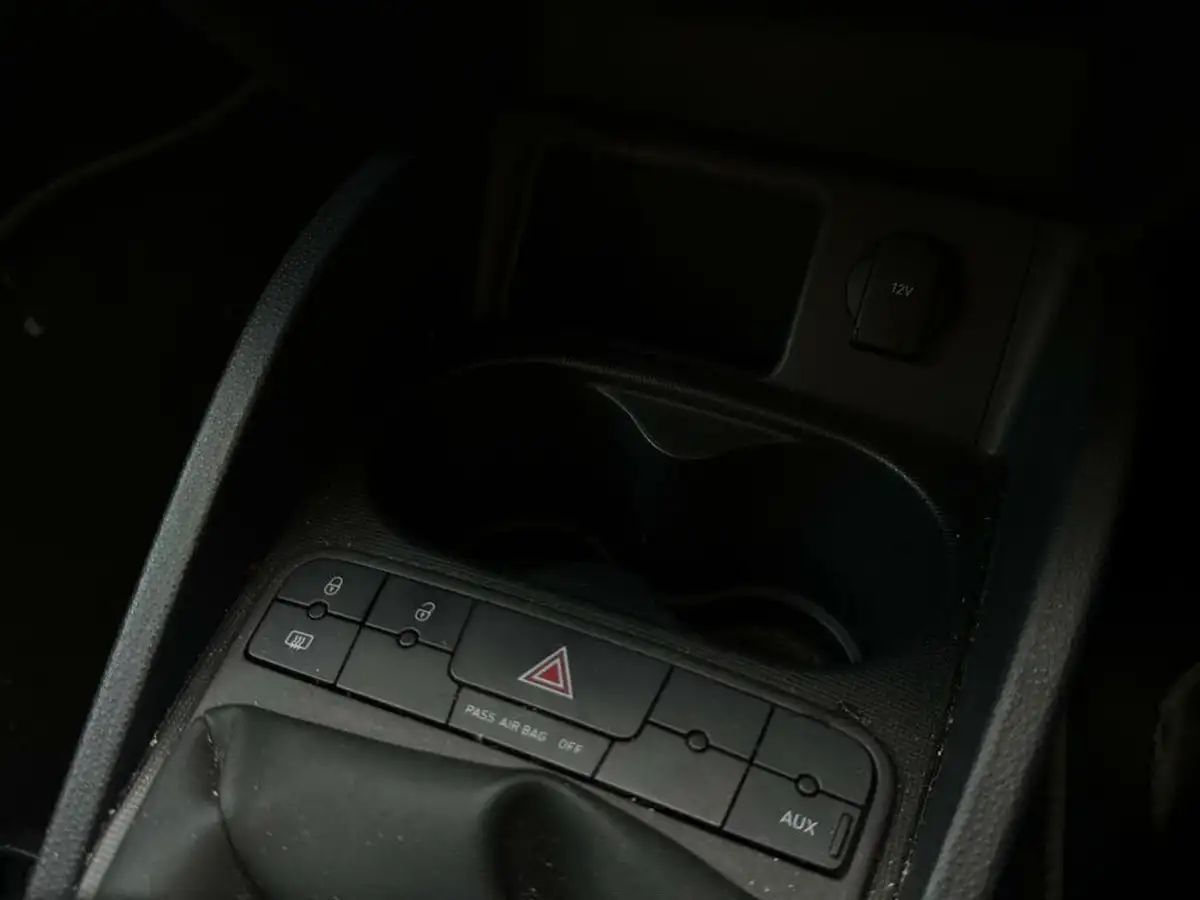 2009-seat-ibiza-14-sport-5d-big-37