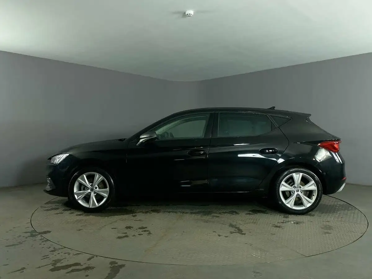 2021-seat-leon-15-tsi-evo-fr-130ps-hatchback-big-4