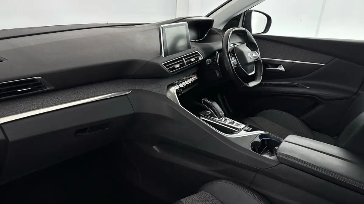 2020-peugeot-3008-suv-15-bluehdi-allure-eat8-big-8