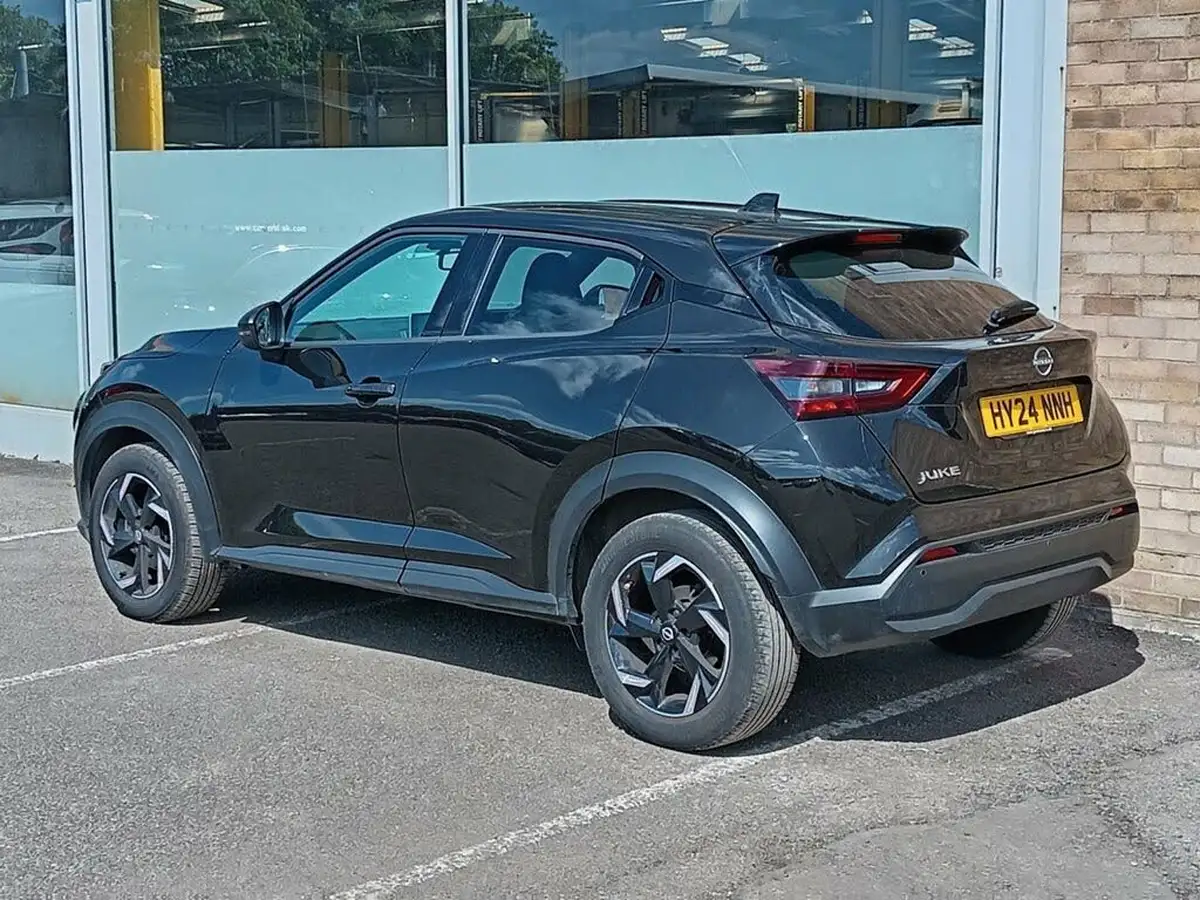 2024-nissan-juke-10-dig-t-n-connecta-dct-big-2