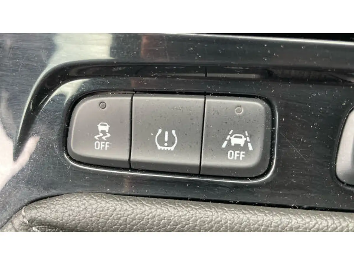 2019-vauxhall-grandland-x-12-sport-nav-big-36