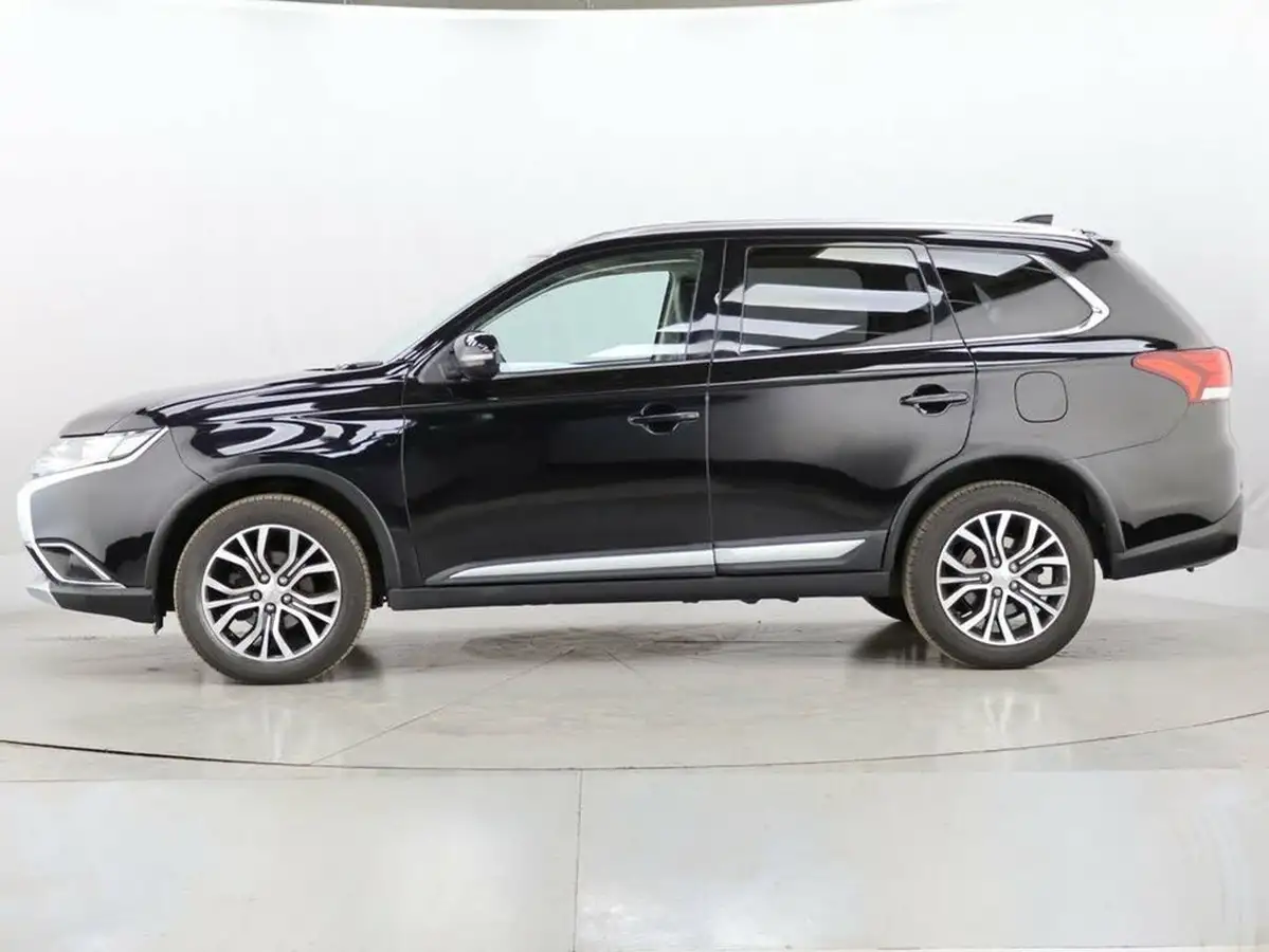 2018-mitsubishi-outlander-22di-d-3-big-5