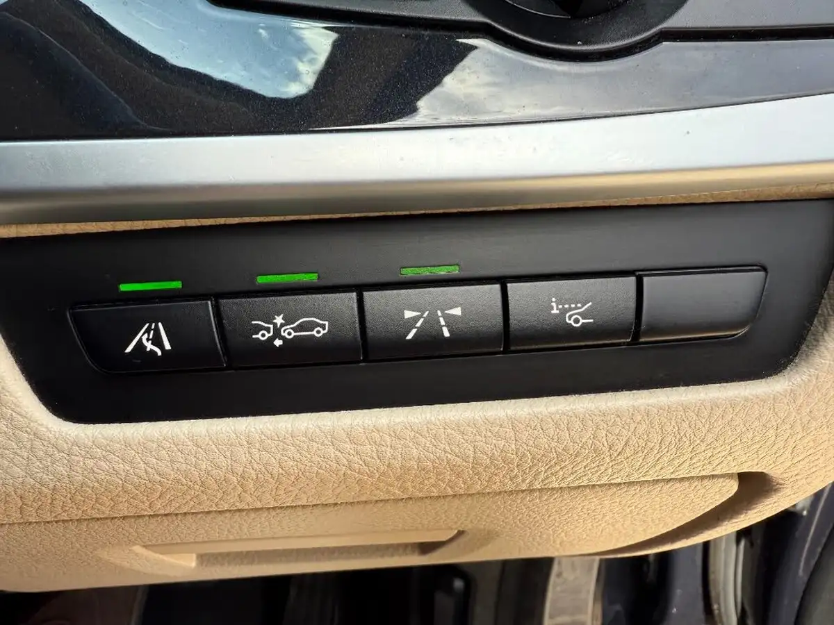 2013-bmw-5-series-20td-520d-se-touring-auto-big-39