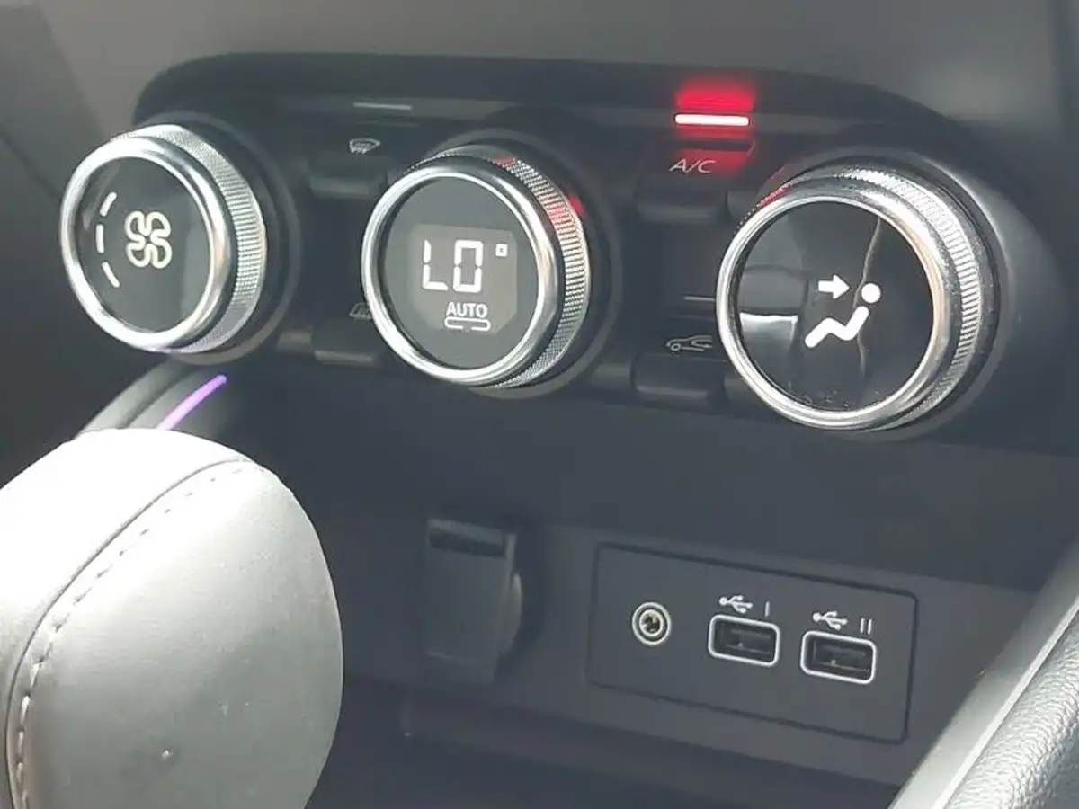2024-renault-clio-16-techno-big-16