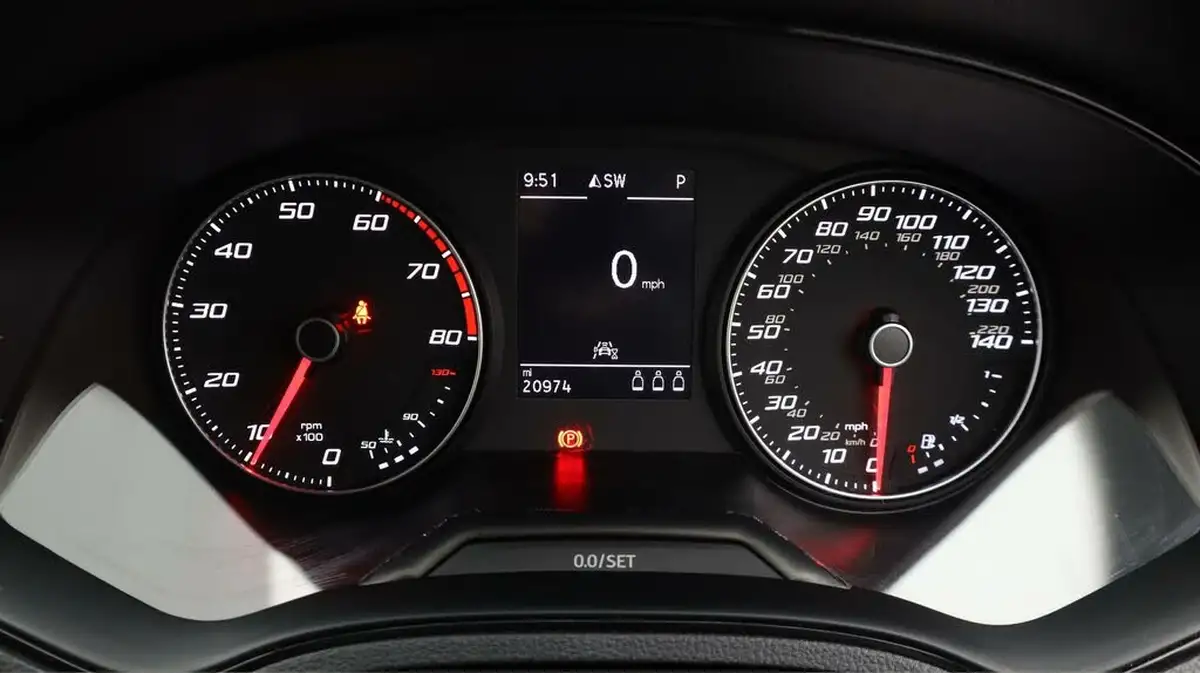 2021-seat-arona-10-tsi-fr-red-edition-dsg-big-9