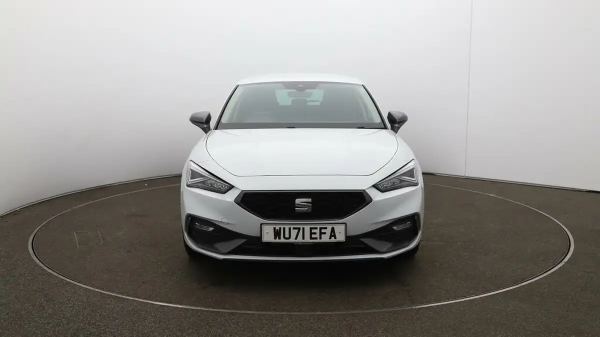2021-seat-leon-14-e-hybrid-fr-hatchback-big-39