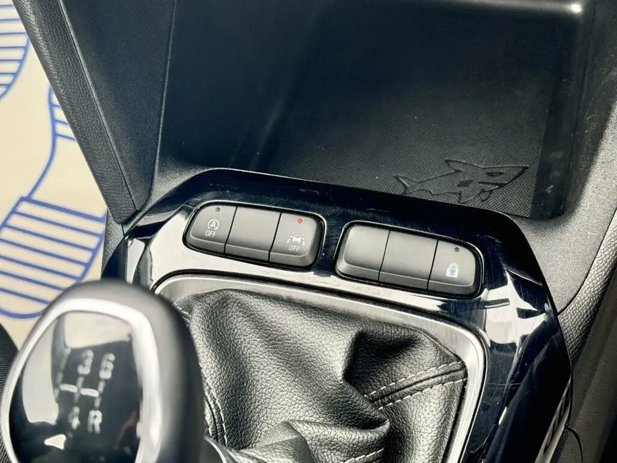 2021-vauxhall-corsa-12i-se-big-25
