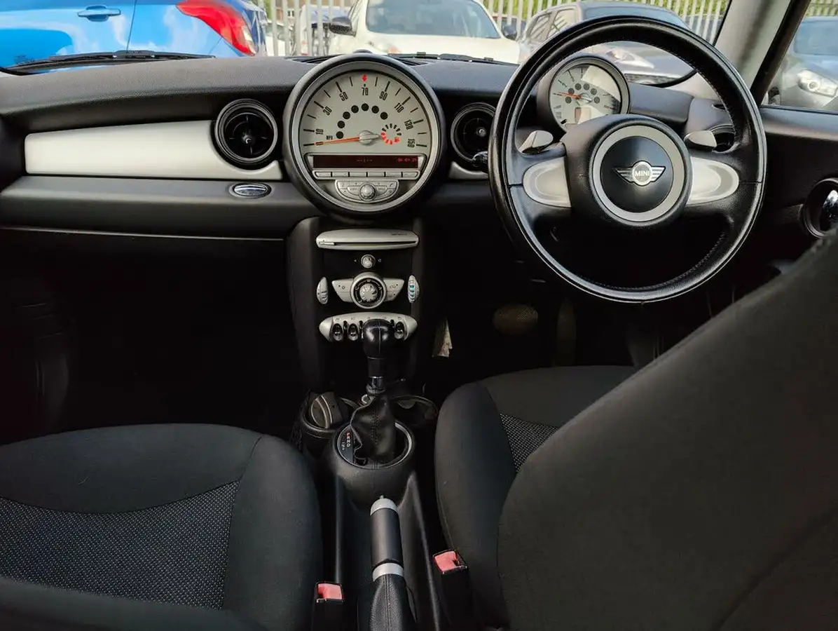 2007-mini-cooper-16-cooper-120bhp-hatchback-3d-auto-big-14