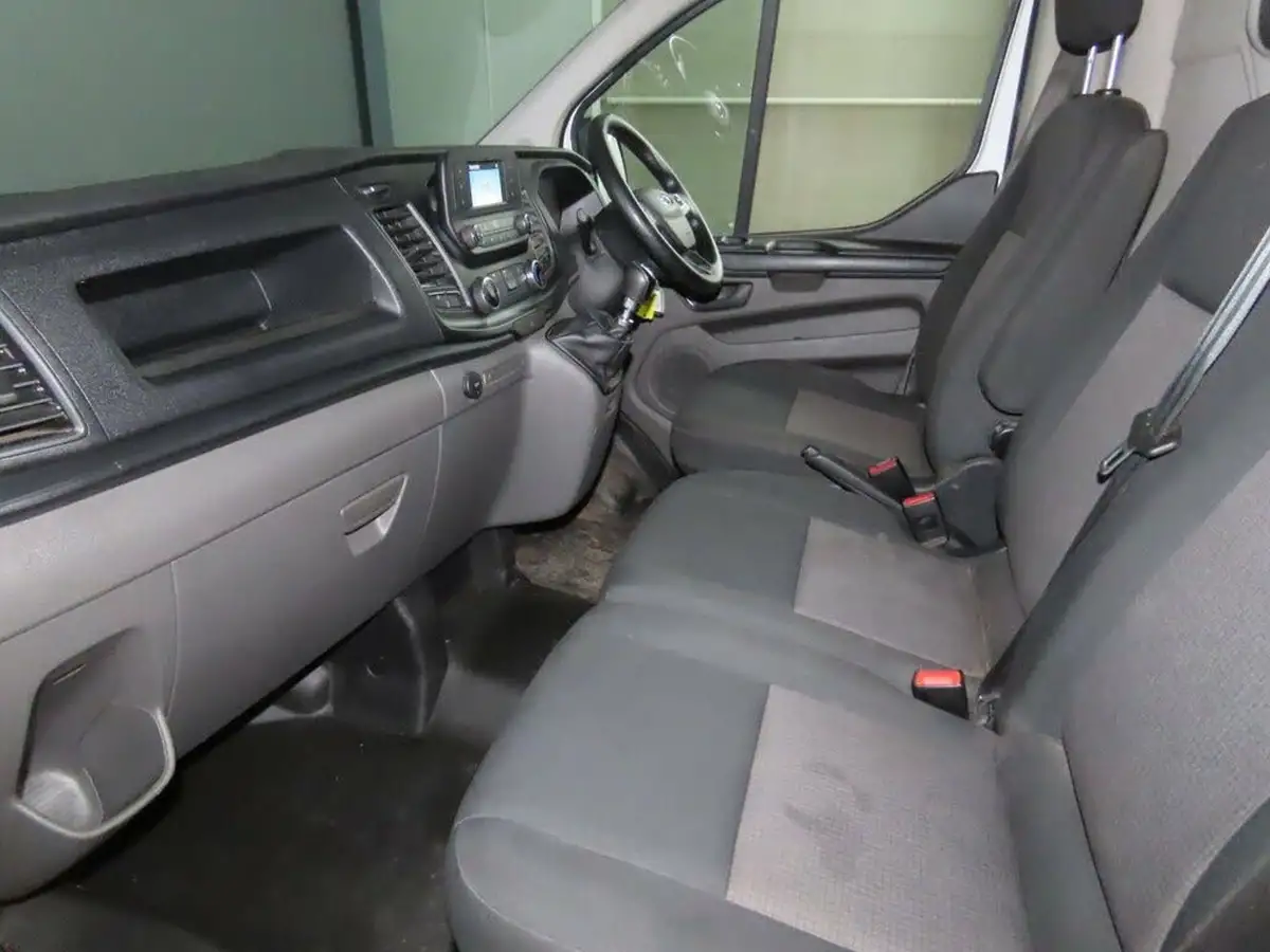 2022-ford-transit-custom-20tdci-280-l1h1-leader-105pseu6dt-panel-van-big-7