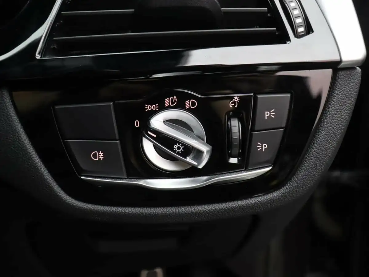 2022-bmw-5-series-20-530e-m-sport-touring-5d-big-42