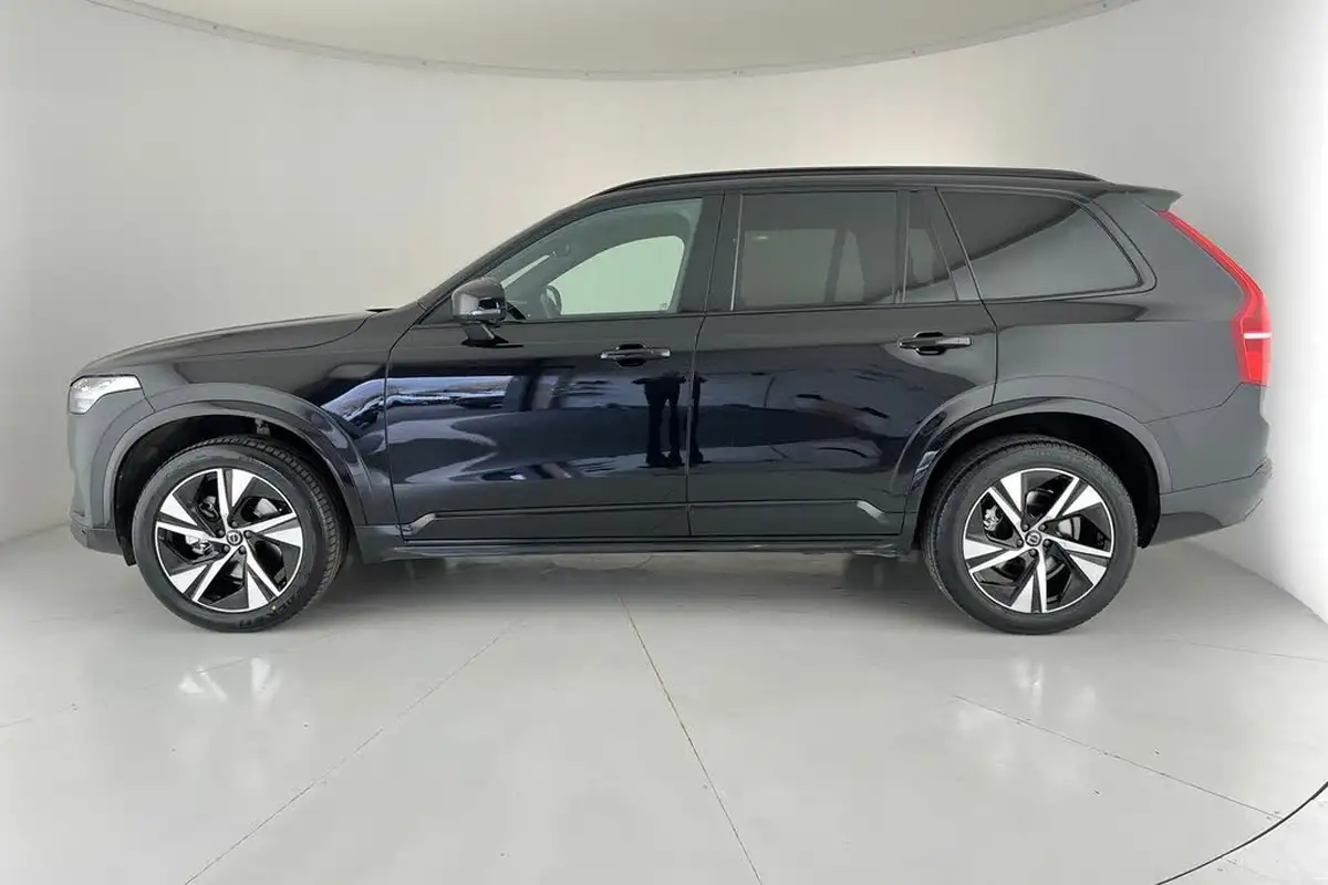 2022-volvo-xc90-20td-b5-r-design-big-23