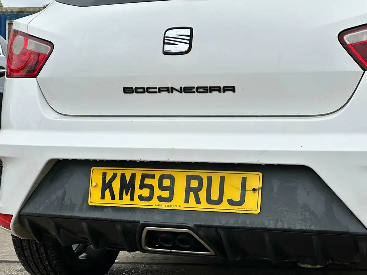 2010-seat-ibiza-14-bocanegra-big-8