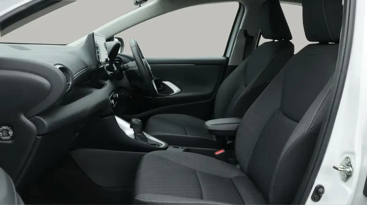 2022-toyota-yaris-15-vvt-i-icon-big-14