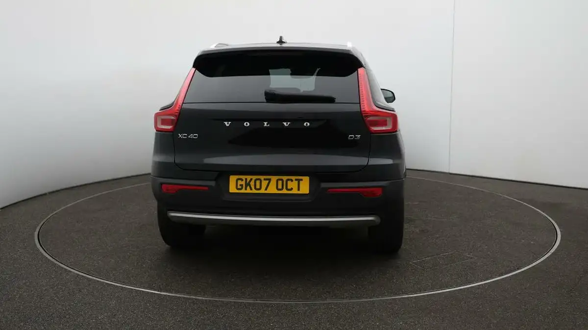 2019-volvo-xc40-20td-d3-momentum-big-56