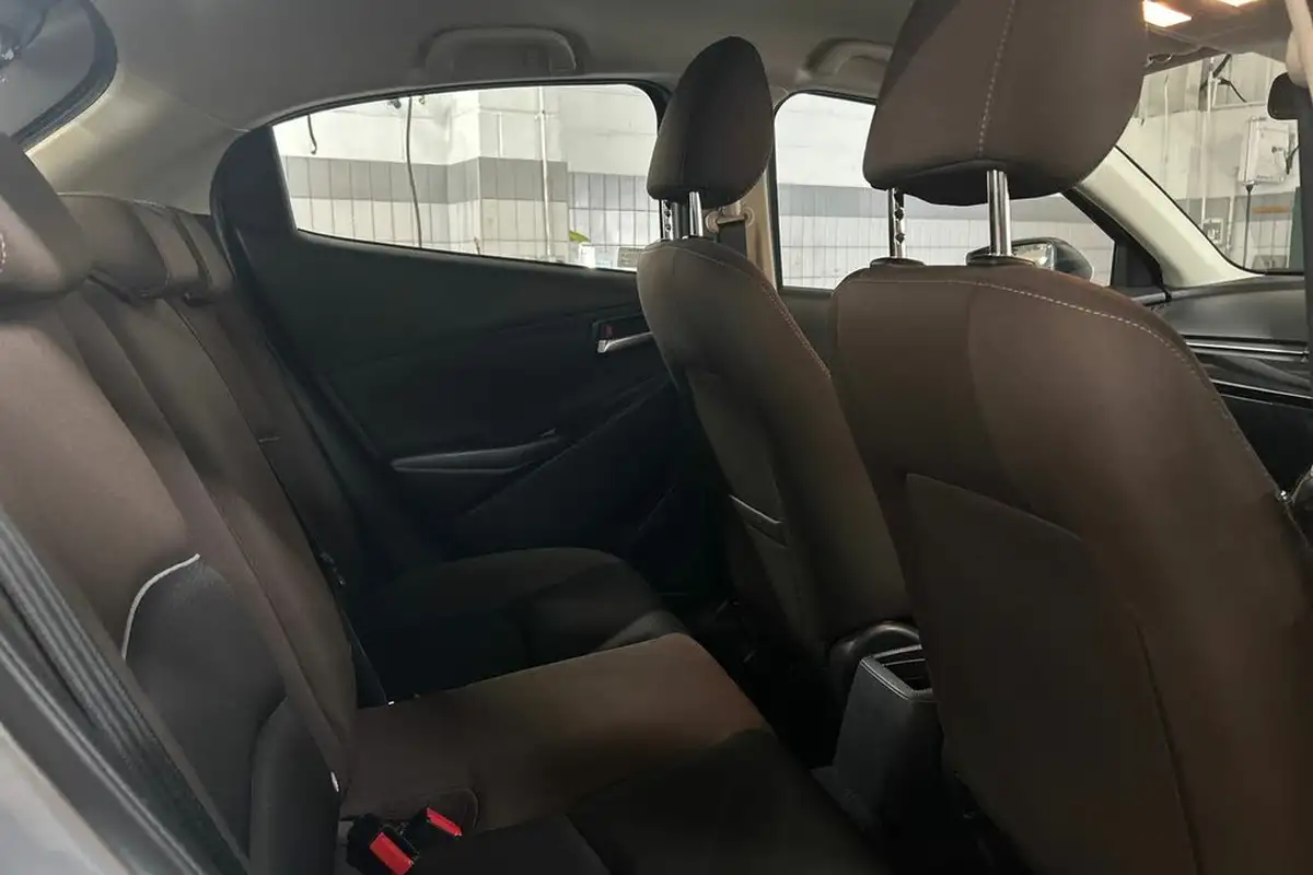 2023-mazda-mazda2-15-skyactiv-g-se-l-big-16