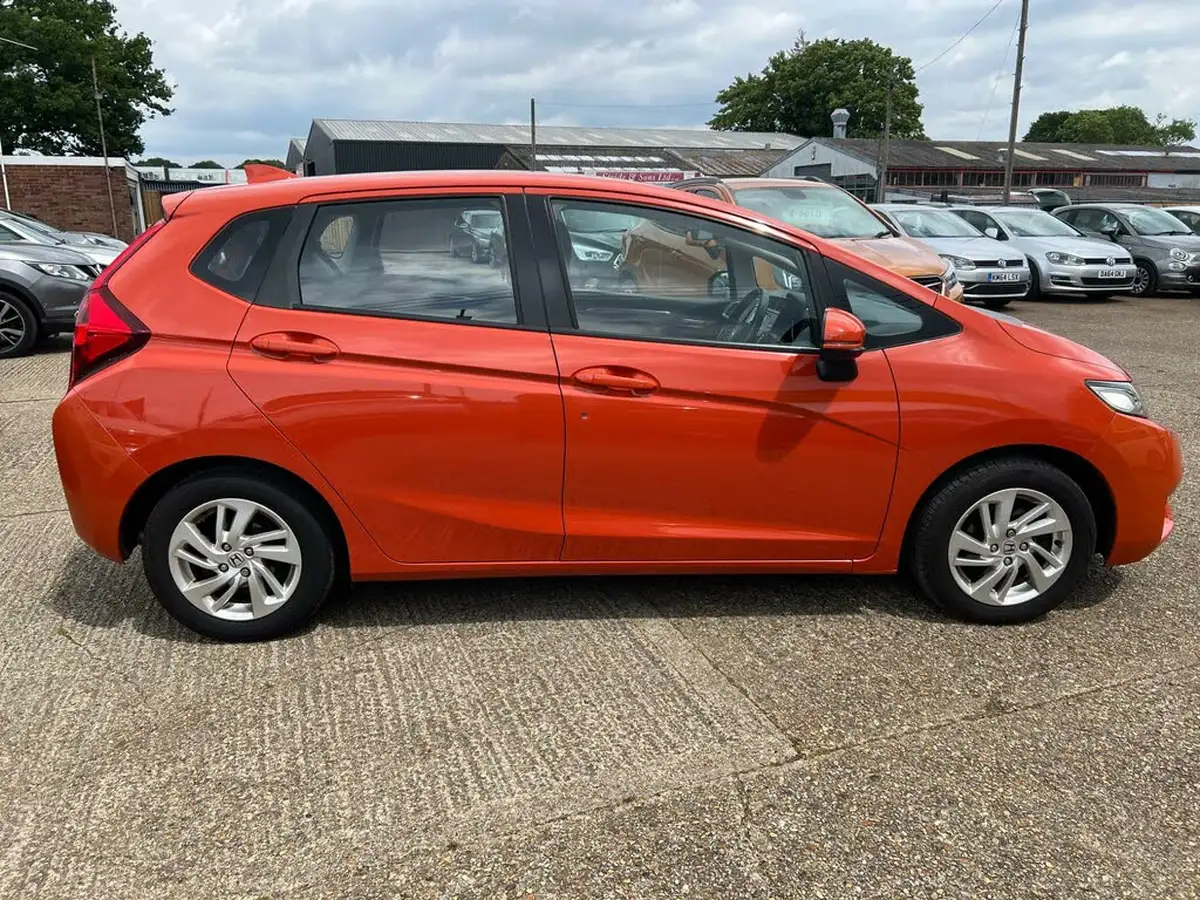 2016-honda-jazz-13-i-vtec-se-cvt-big-7