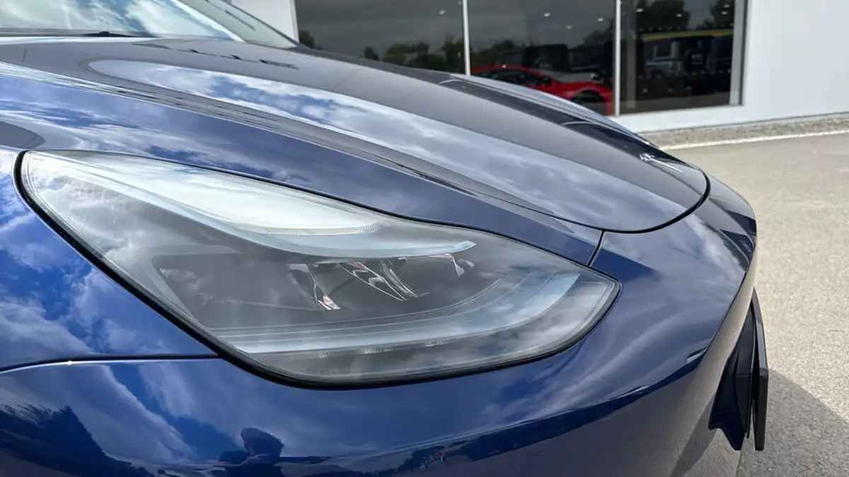 2023-tesla-model-y-e-performance-big-5