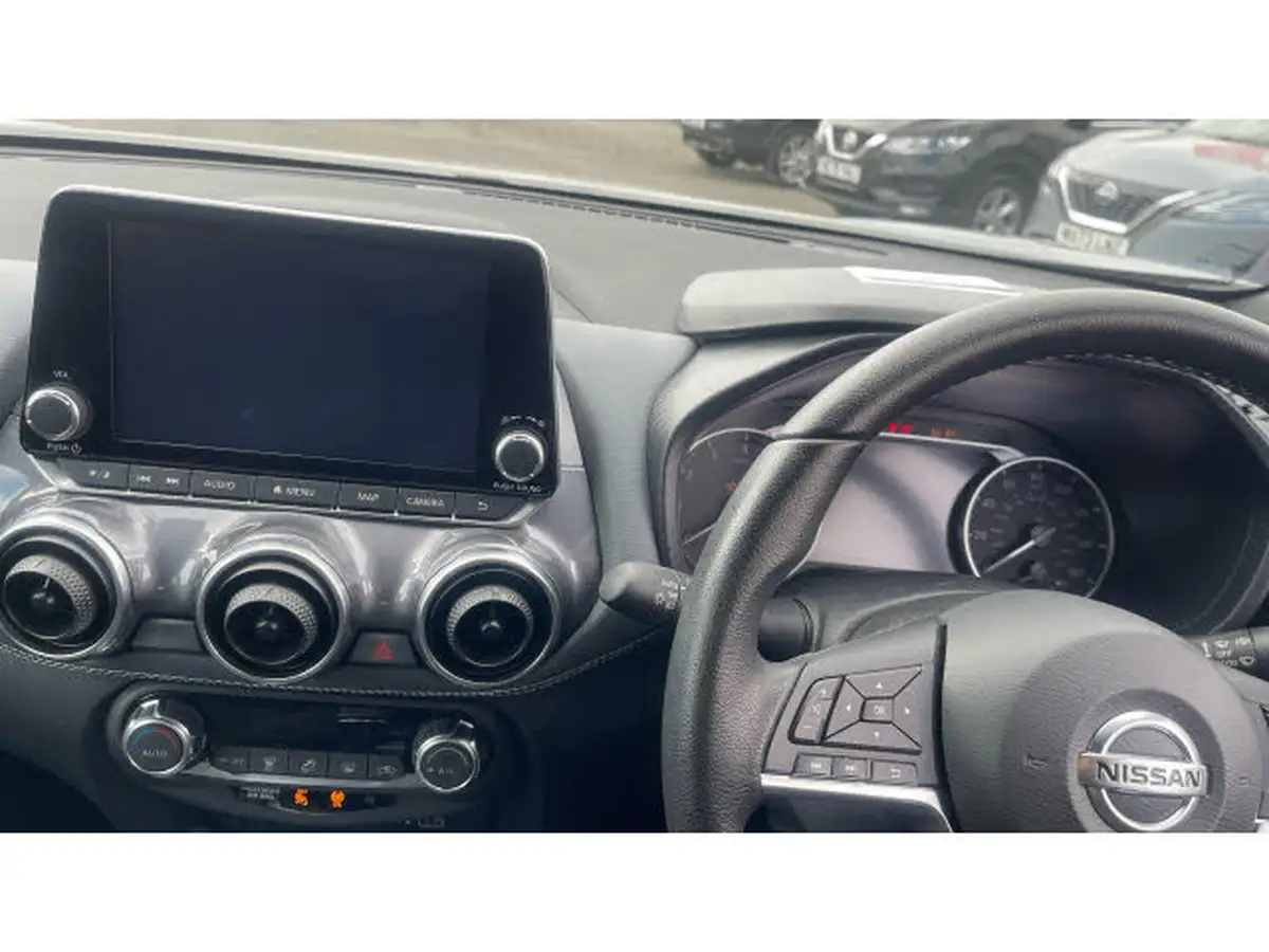 2022-nissan-juke-10-dig-t-n-connecta-big-13