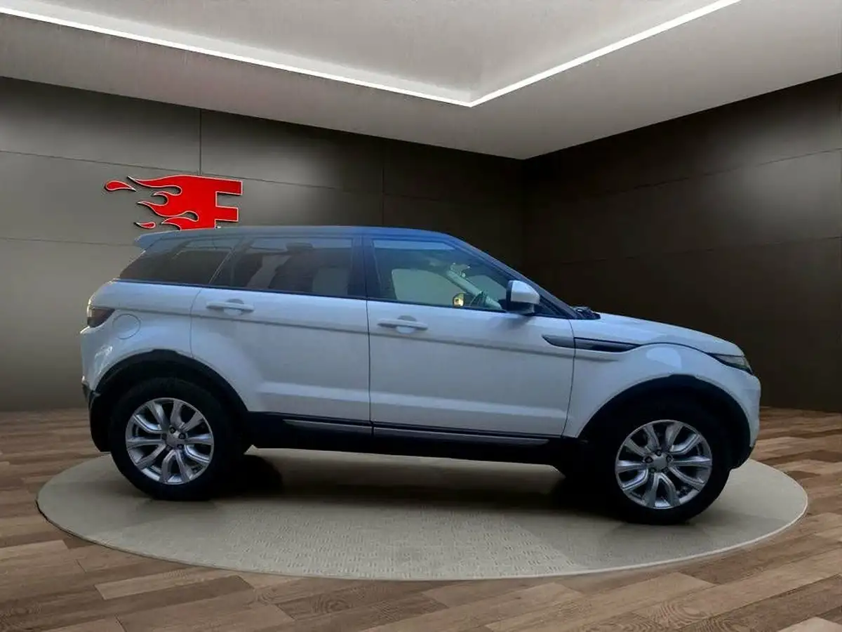 2015-land-rover-range-rover-evoque-22sd4-pure-tech-hatchback-5d-big-3
