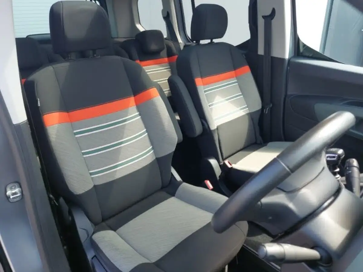 2022-citroen-berlingo-15bluehdi-flair-xtr-m-size-130ps-ss-big-12