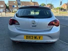 2013-vauxhall-astra-20td-sri-ecoflex-ss-hatchback-small-5