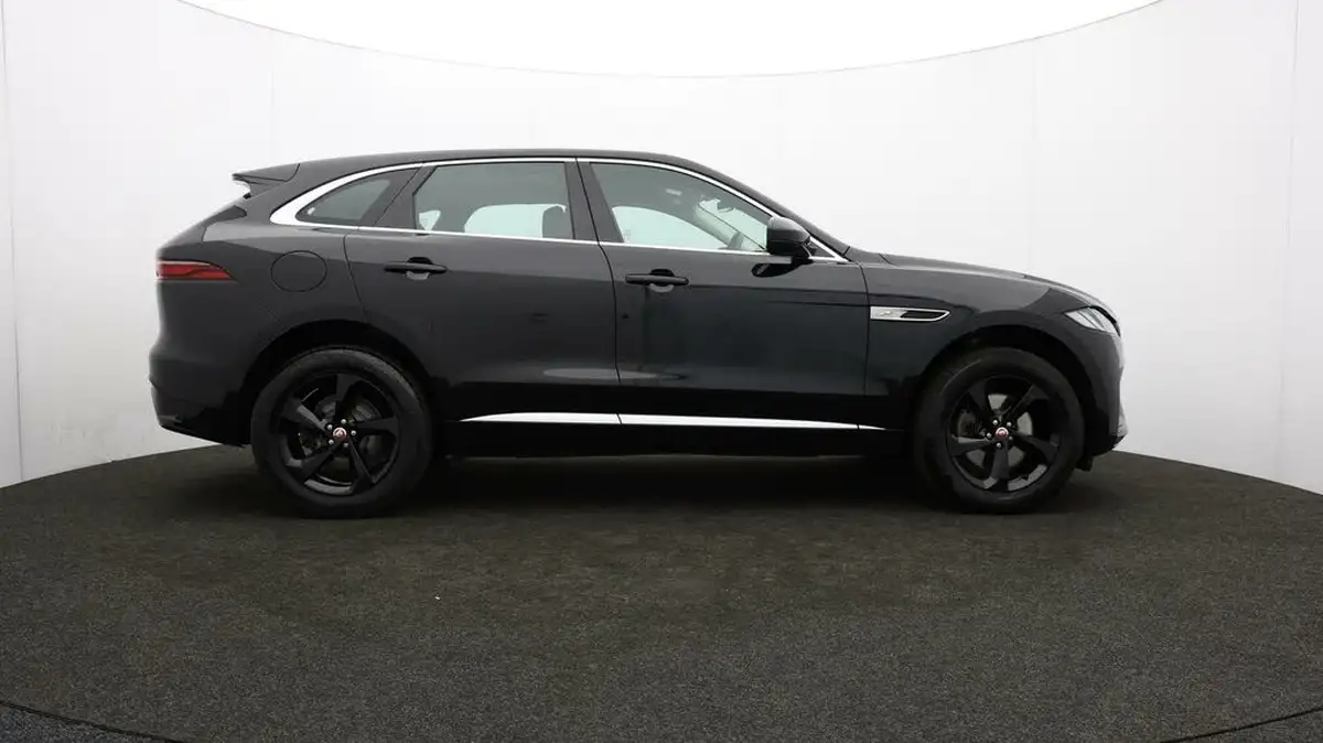 2022-jaguar-f-pace-20-d200-r-dynamic-s-big-41