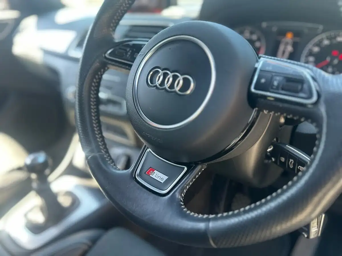 2017-audi-q3-14-tfsi-s-line-edition-big-13
