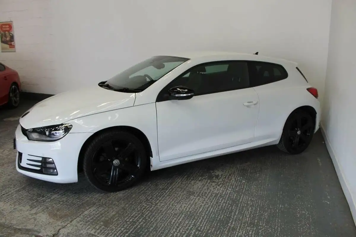 2017-volkswagen-scirocco-20tdi-r-line-150ps-ss-dsg-big-4