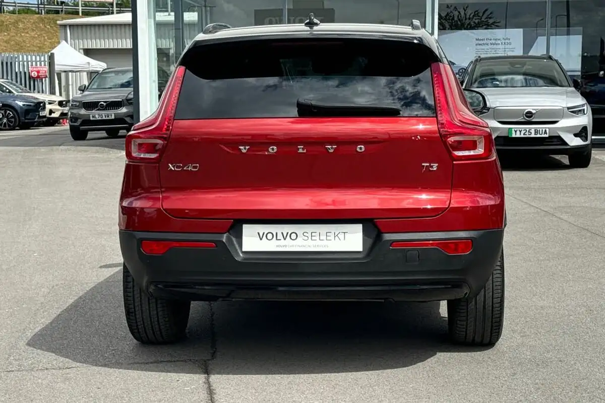 2021-volvo-xc40-15-t3-r-design-161bhp-big-38