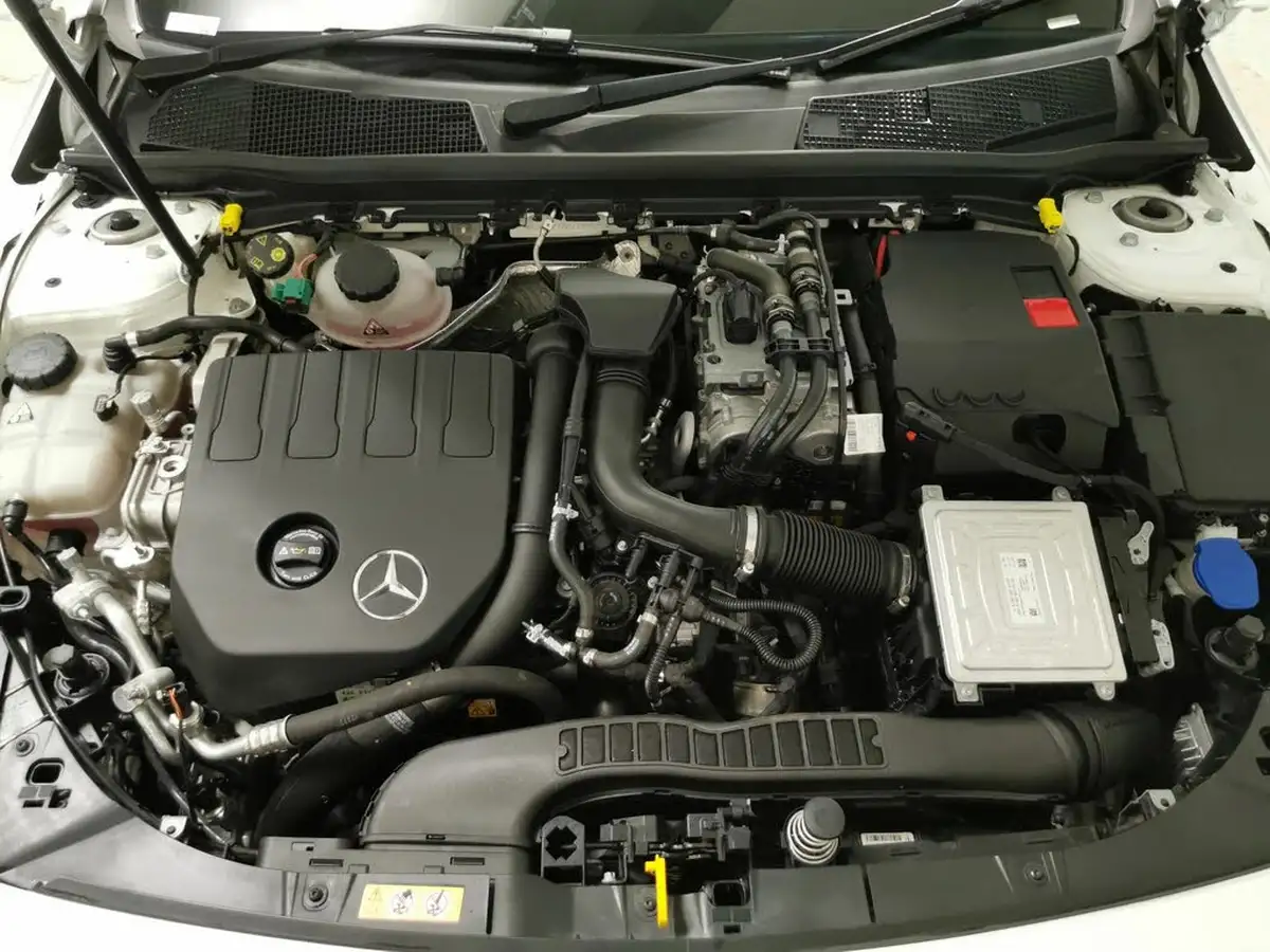 2022-mercedes-benz-a-class-20-a250-amg-line-executive-edition-saloon-4d-big-41