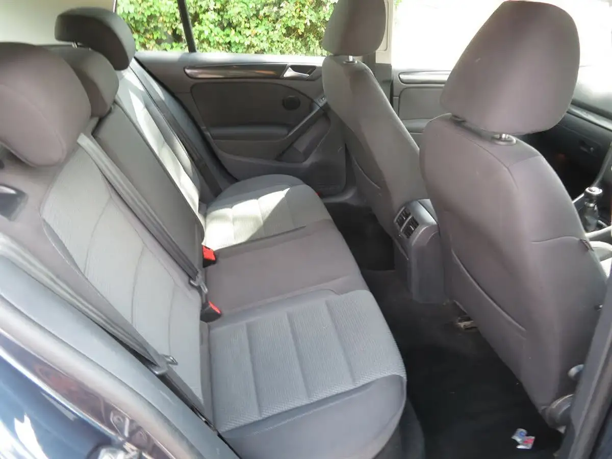 2012-volkswagen-golf-14-match-5d-big-20