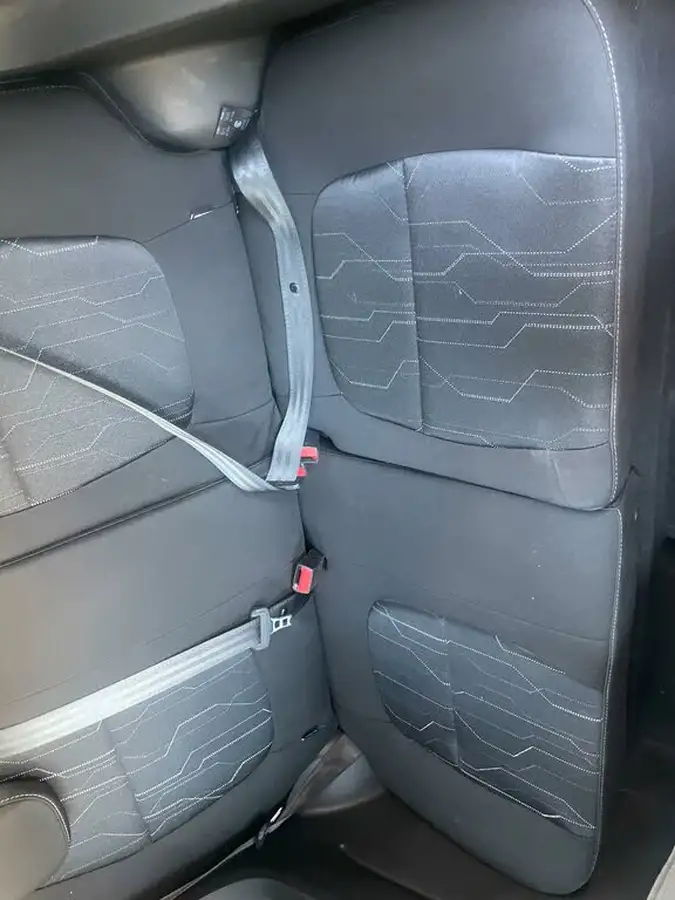 2016-kia-picanto-10-sr7-3d-big-28