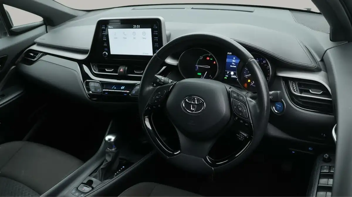 2022-toyota-c-hr-18-vvt-i-icon-big-9