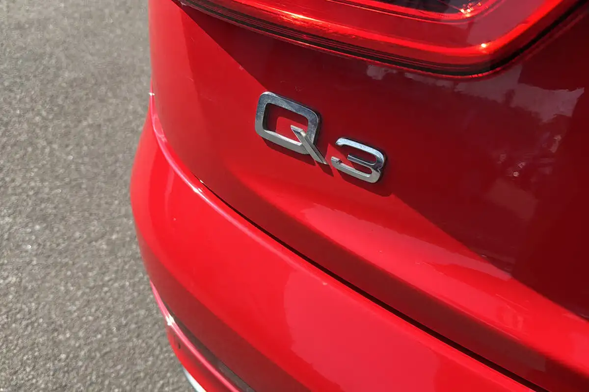 2014-audi-q3-20-quattro-s-line-169ps-tronic-big-25