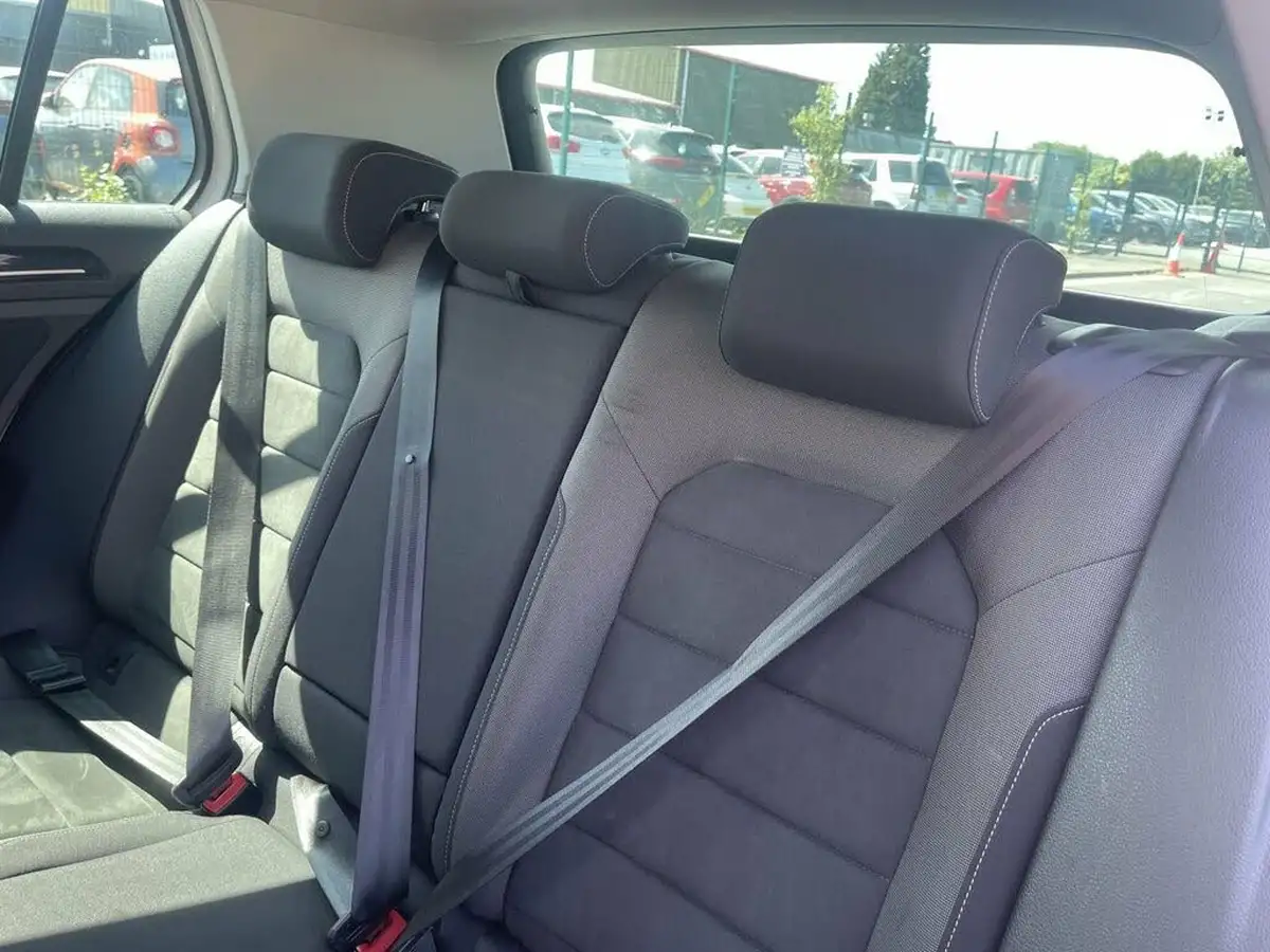 2019-volkswagen-golf-sv-16tdi-gt-edition-big-12