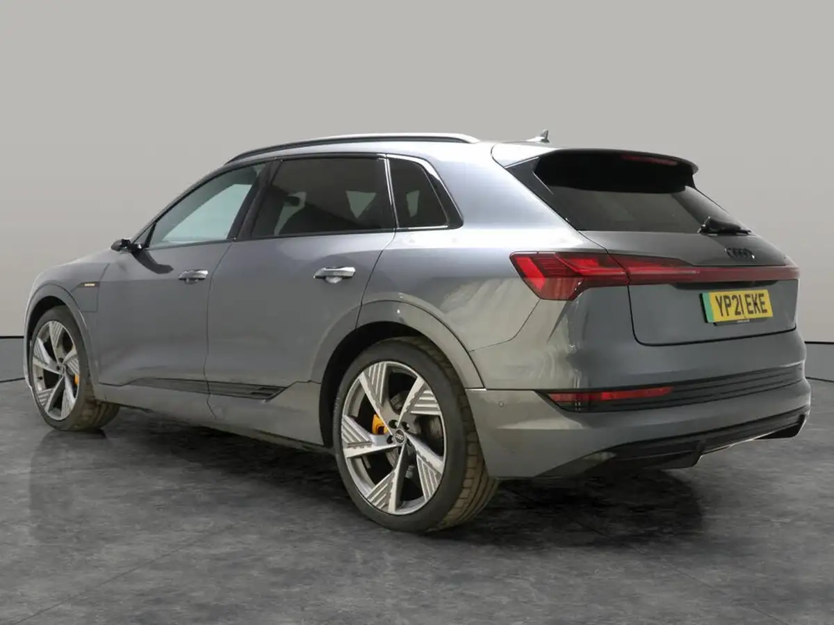 2021-audi-e-tron-50e-vorsprung-station-wagon-big-17