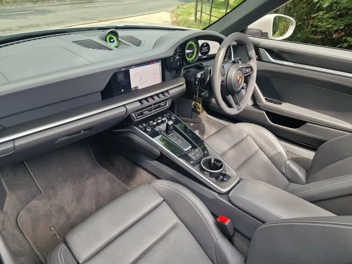 2019-porsche-911-30-carrera-s-450ps-coupe-pdk-big-27