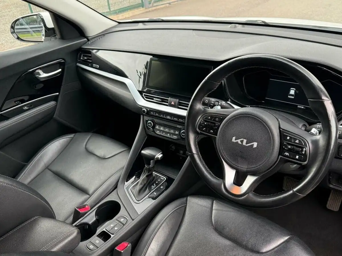 2022-kia-niro-16-gdi-3-156kwh-big-13