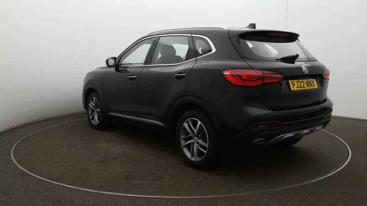 2022-mg-hs-15t-gdi-excite-162ps-dct-big-61